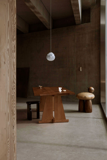 Lola Table [Classic]