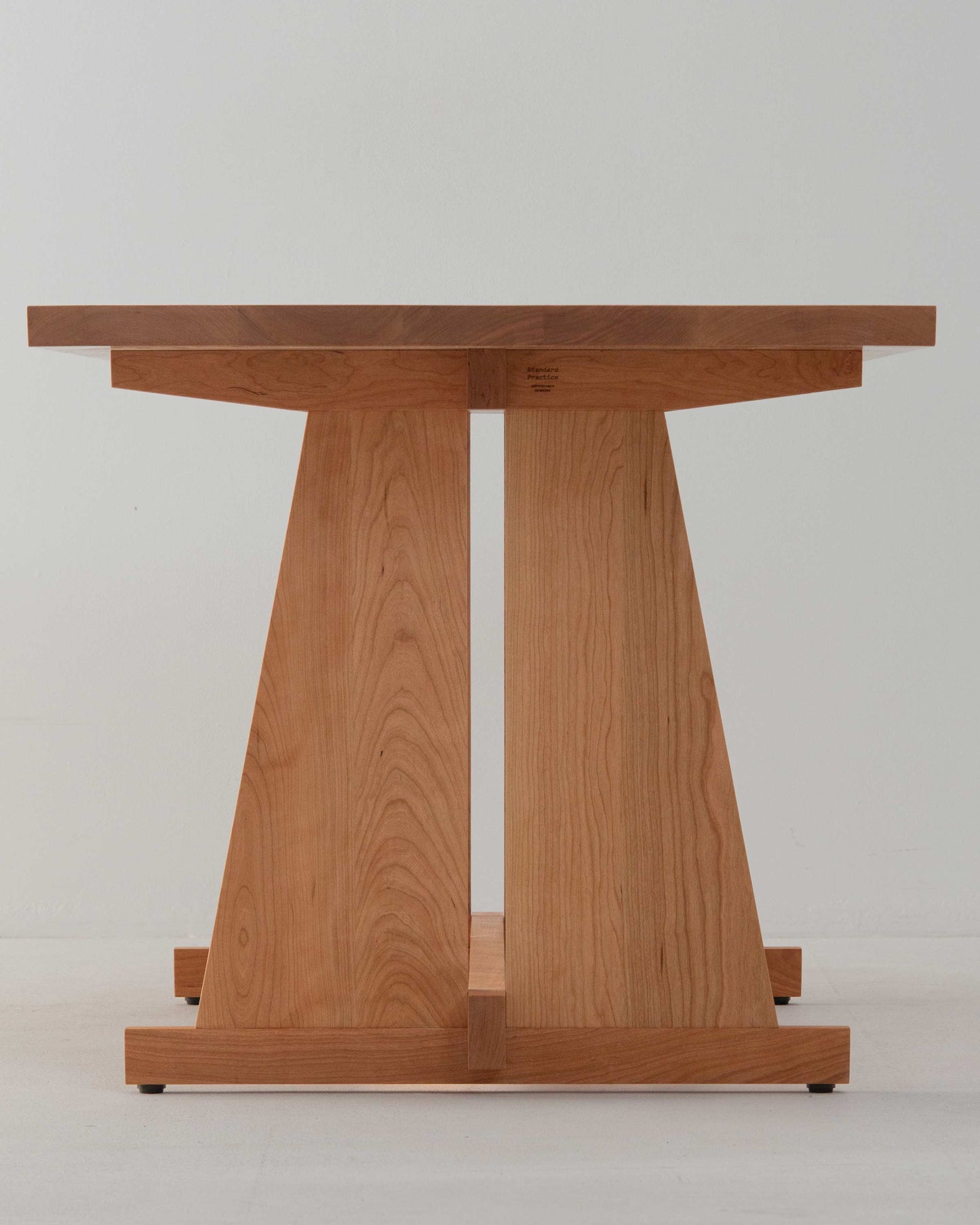 Lola Table [Classic]